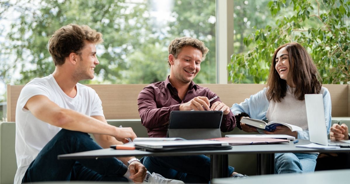 Von Medizin bis Psychologie: Dein Studium mit Zukunftswert beginnst du hier!